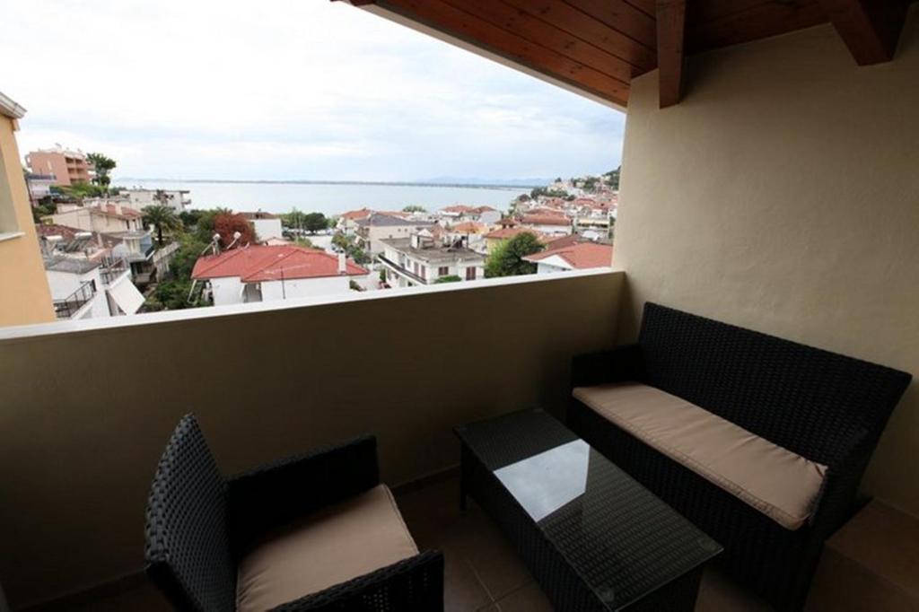 Delfini Hotel Menídion Habitación foto
